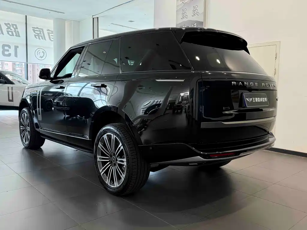 Land Rover Range Rover 2025 — фото 21