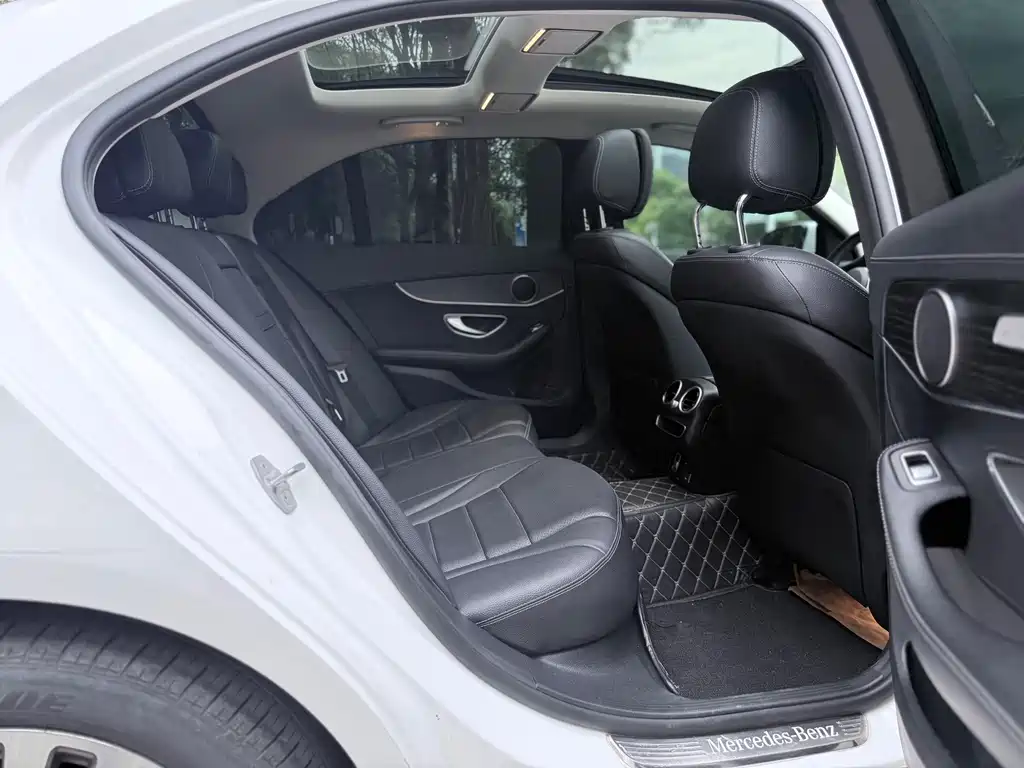 Mercedes-Benz C-Class 2021 — фото 13