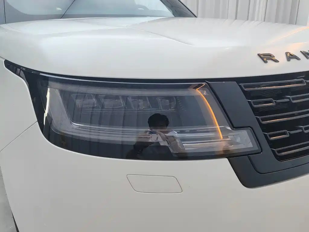 Land Rover Range Rover 2025 — фото 13
