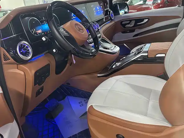 Mercedes-Benz Vito 2024