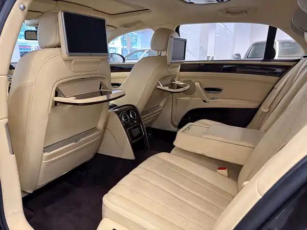 Bentley Flying Spur 2016