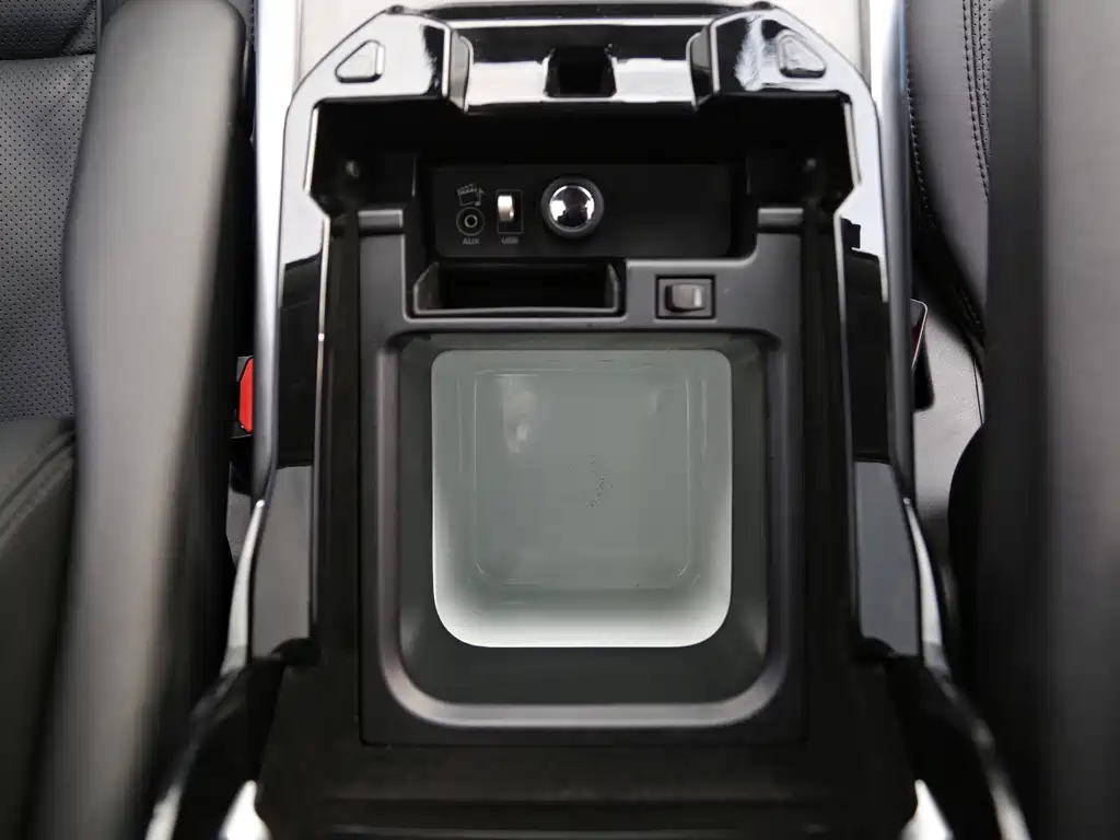 Land Rover Range Rover Sport 2015 — фото 9