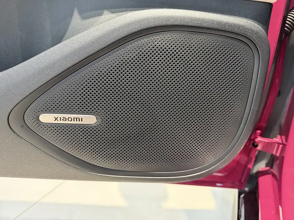 Xiaomi SU7 2025