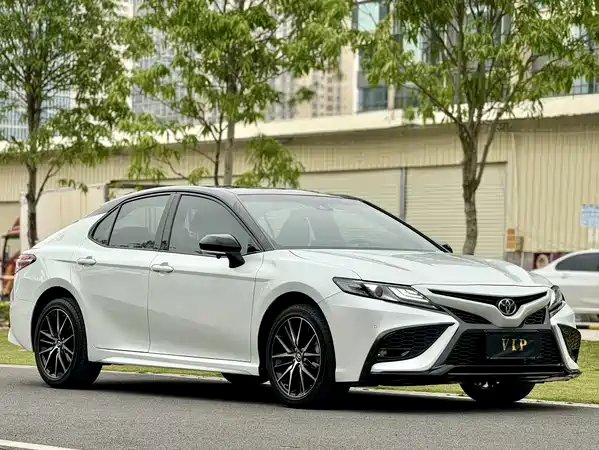 Toyota Camry 2021