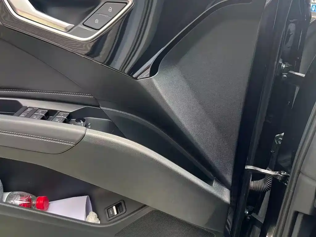 Audi Q4 e-tron 2024