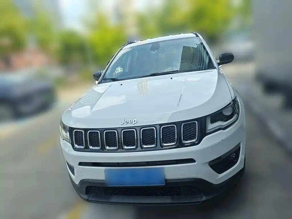 Jeep Compass 2017 — фото 24