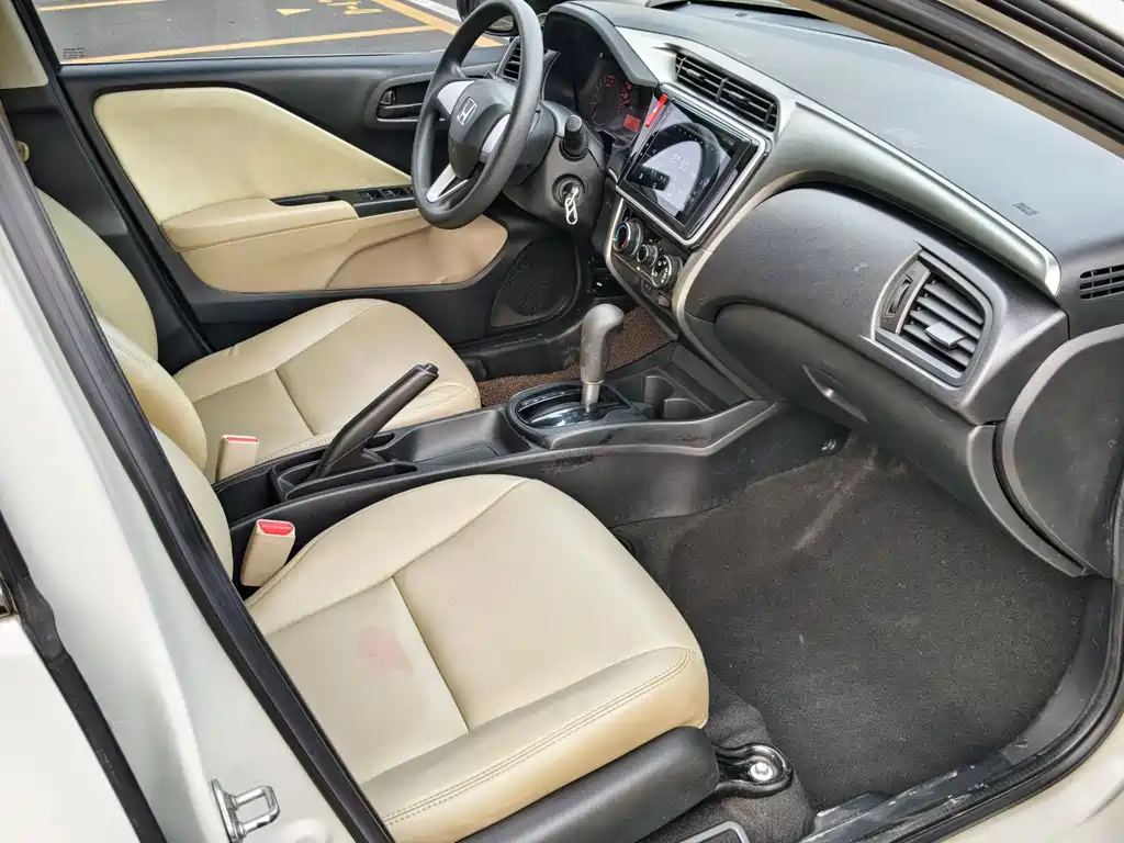 Honda City 2017 — фото 15
