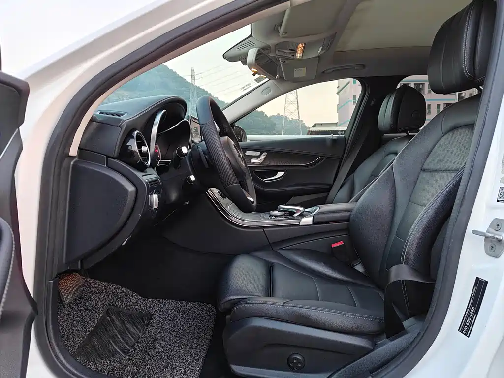 Mercedes-Benz C-Class 2018