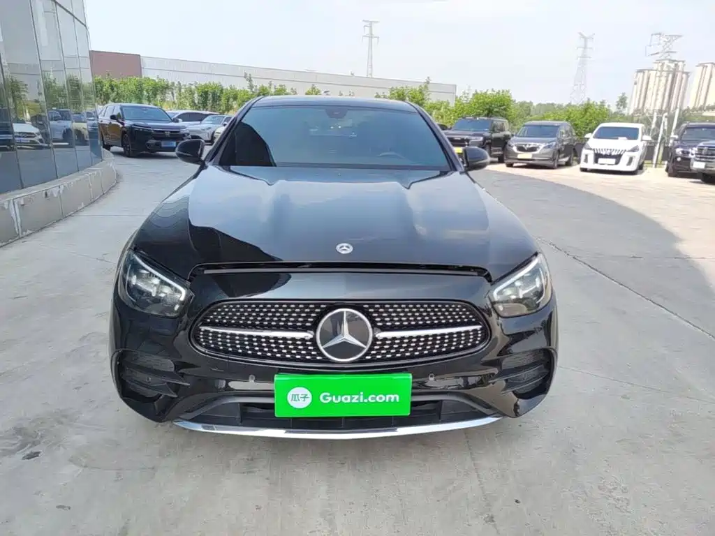 Mercedes-Benz E-Class 2023
