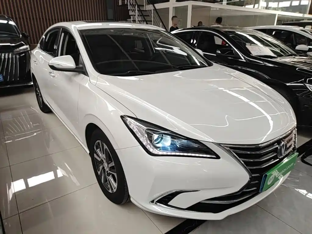 Changan Eado 2019 — фото 4