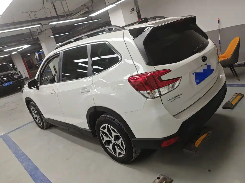 Subaru Forester 2024 — фото 4