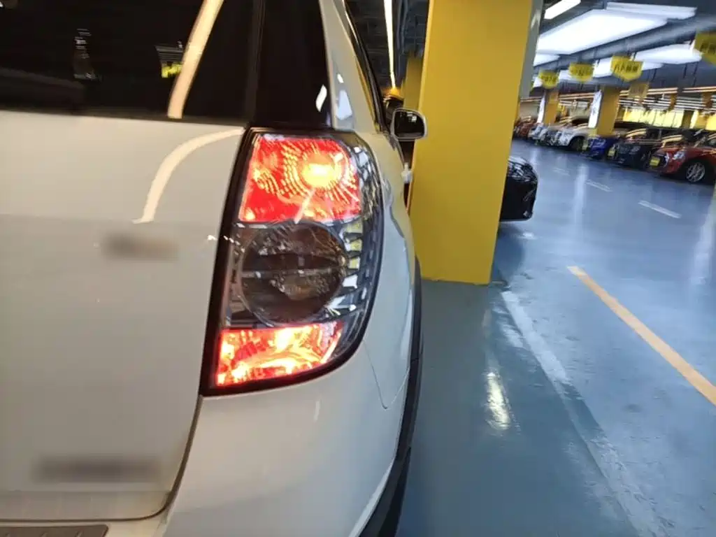 Chevrolet Captiva 2015 — фото 8