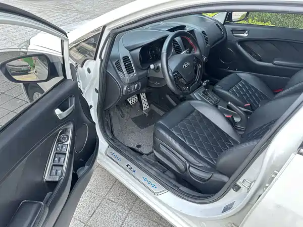 Kia K3S 2014