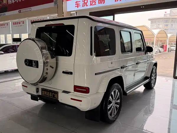 Mercedes-Benz G-Class 2024