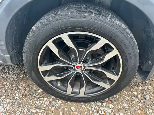 Roewe RX5 2017