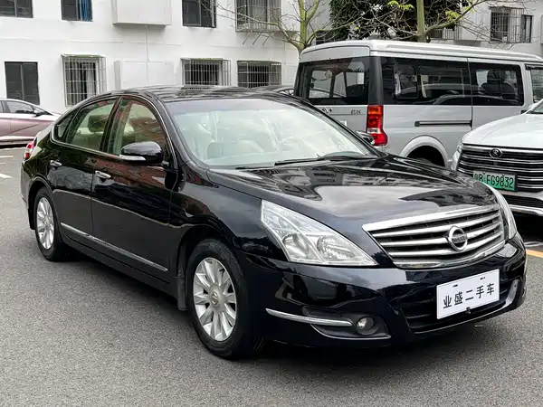 Nissan Teana 2010