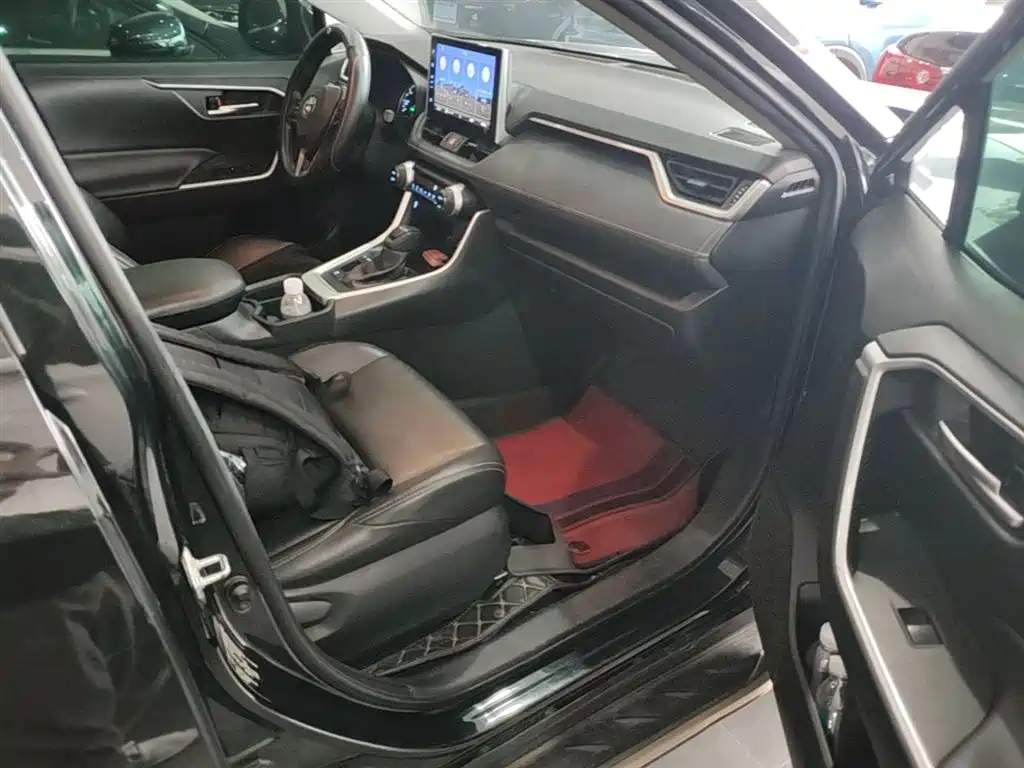 Toyota Wildlander 2020 — фото 11