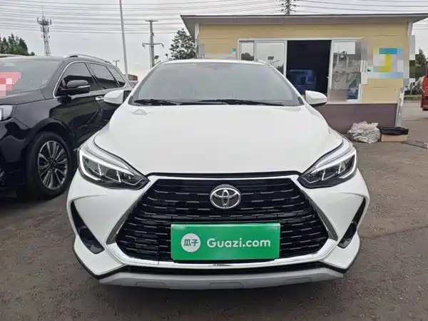Toyota Yaris L 2022