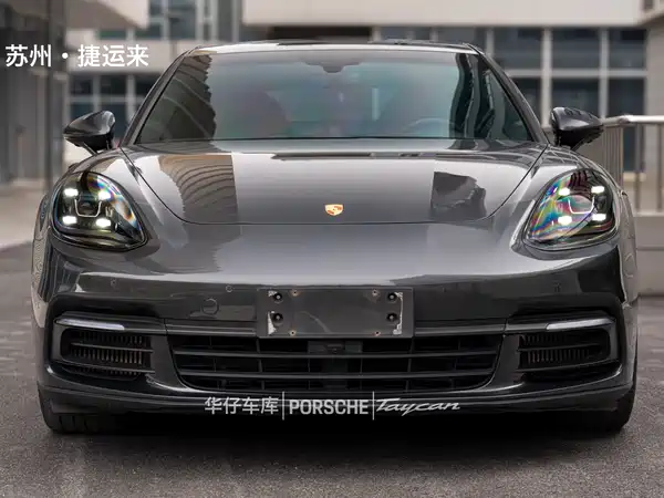 Porsche Panamera 2019