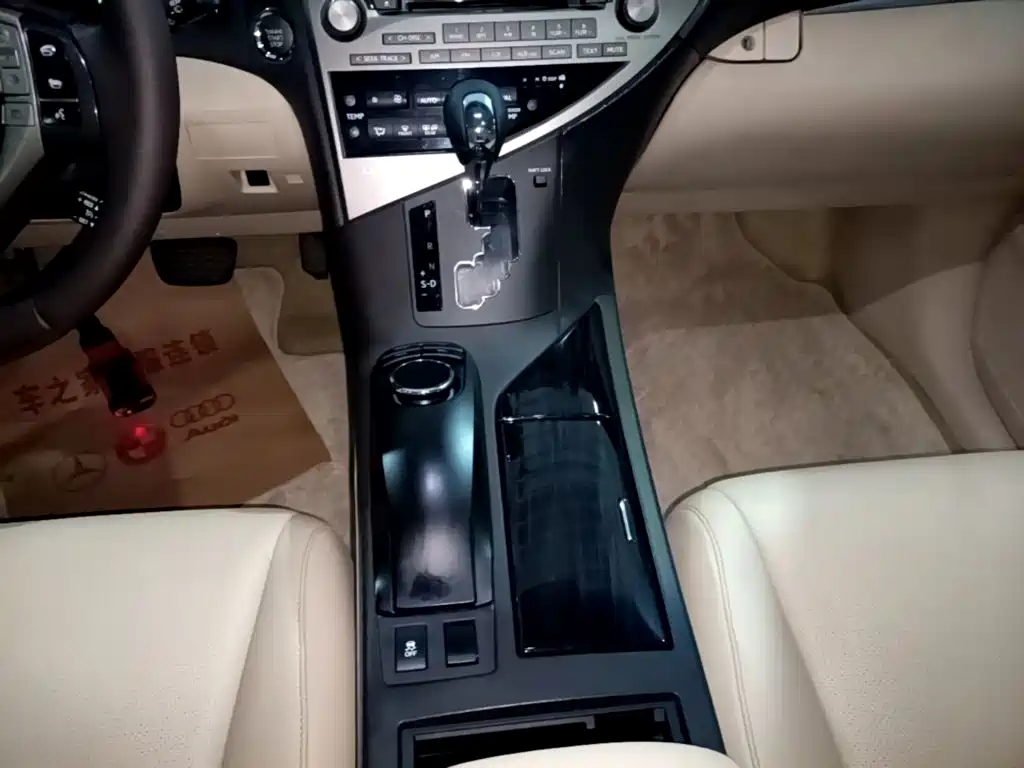 Lexus RX Classic 2015 — фото 14