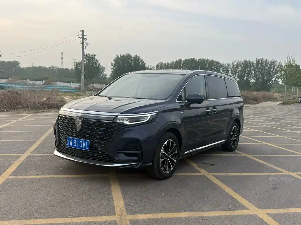 Roewe iMAX8 2022