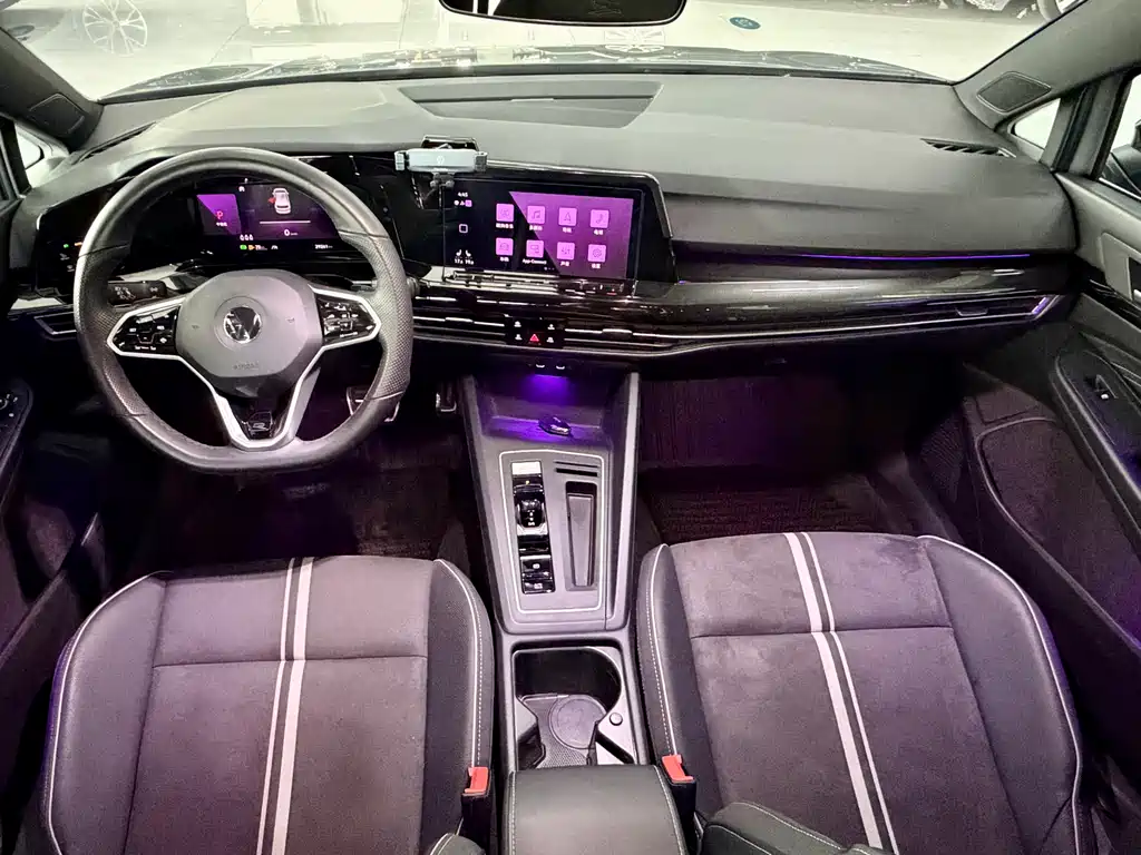 Volkswagen Golf 2023