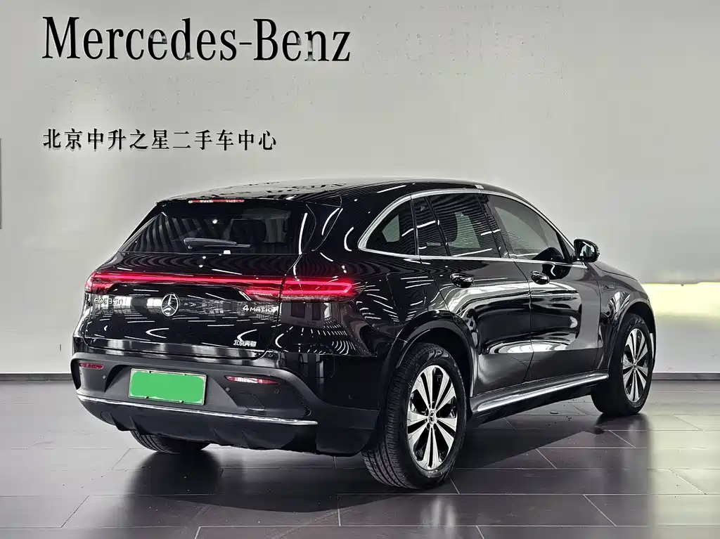 Mercedes-Benz EQC 2022 — фото 3