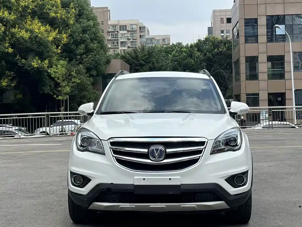 Changan CS35 2018 — фото 2