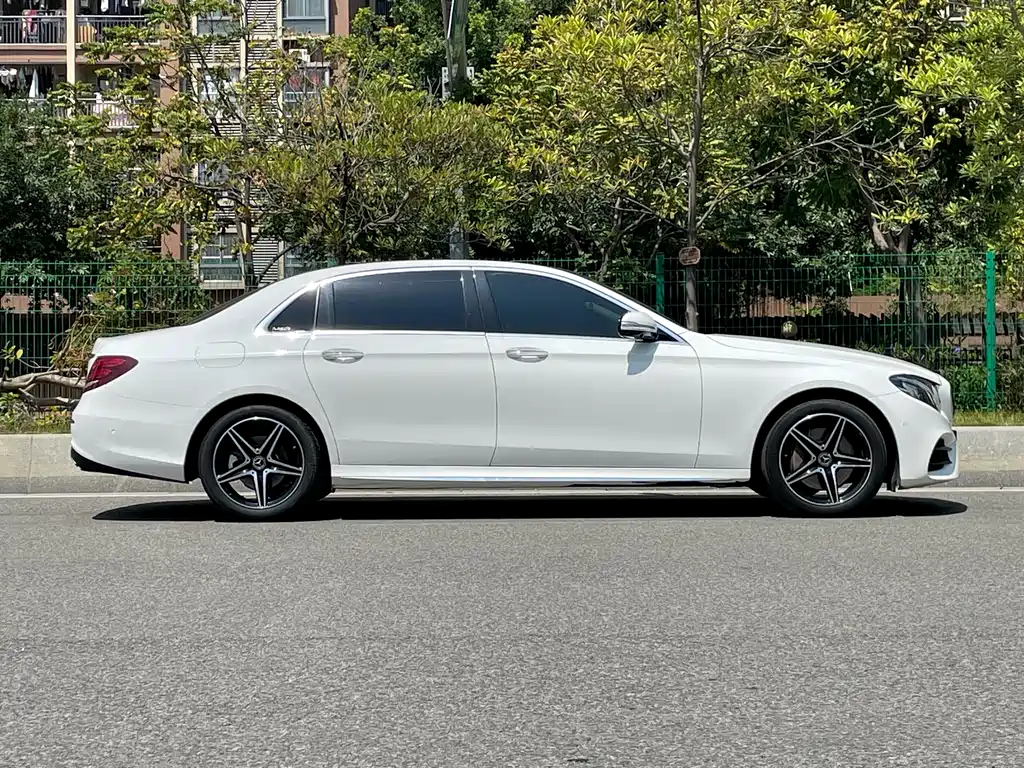 Mercedes-Benz E-Class 2020 — фото 5