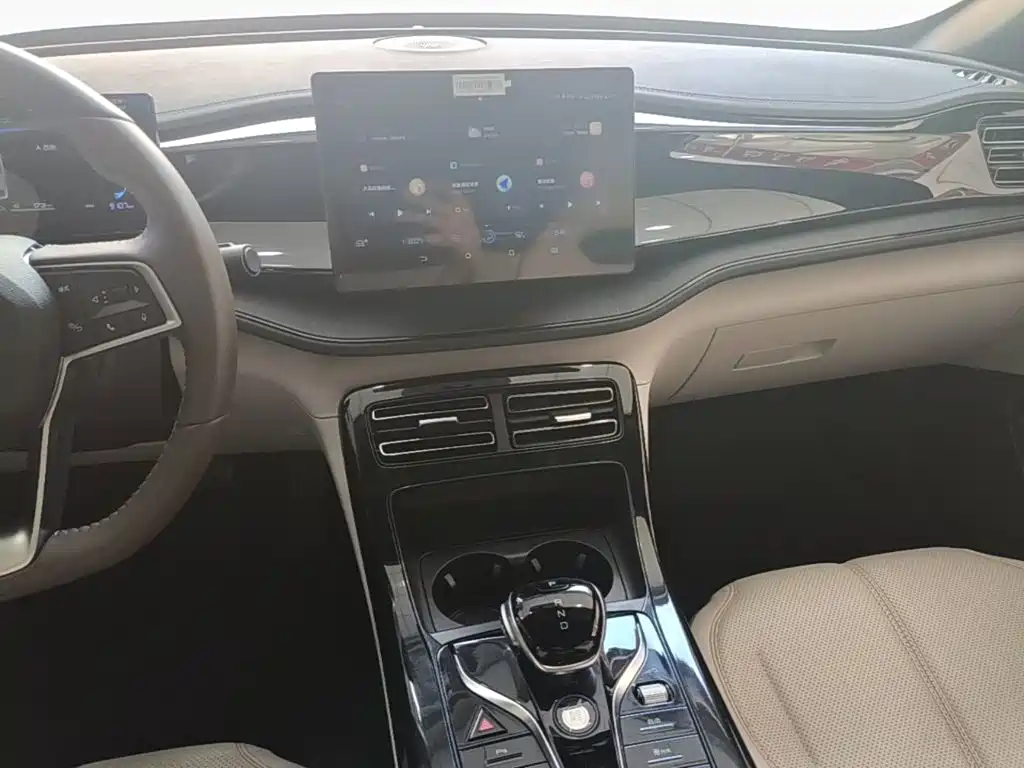 BYD Qin PLUS 2025 — фото 13