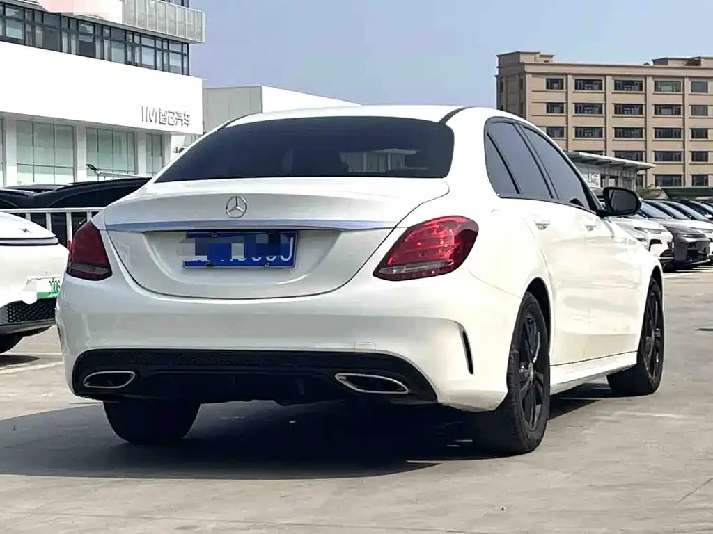 Mercedes-Benz C-Class 2016 — фото 18
