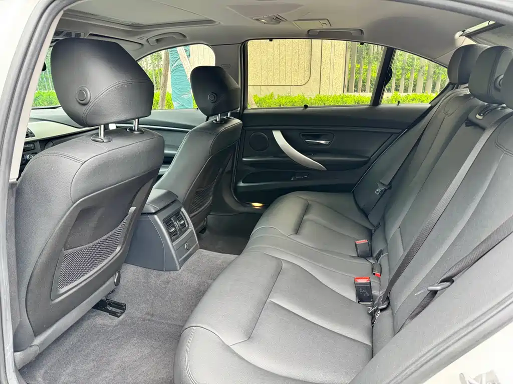 BMW 3 Series 2015
