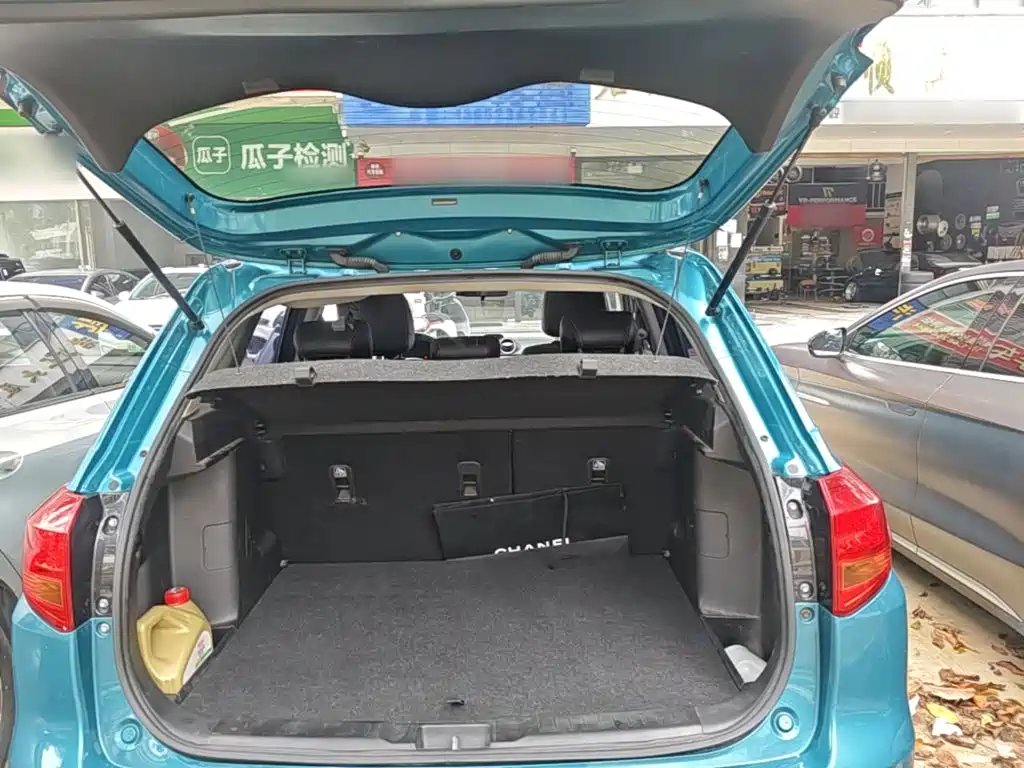 Suzuki Vitara 2016 — фото 19