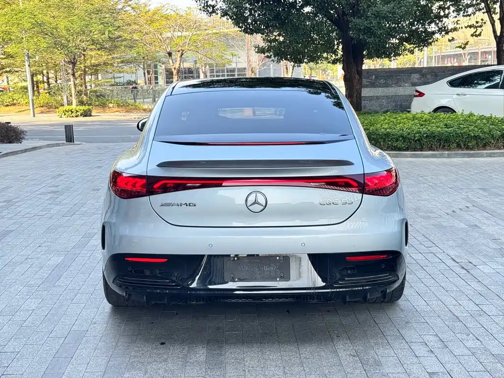 Mercedes-Benz EQE AMG 2023 — фото 5