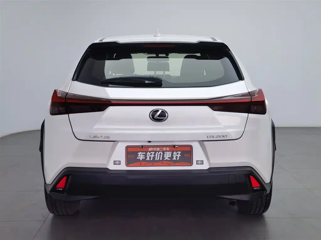 Lexus UX 2021 — фото 4