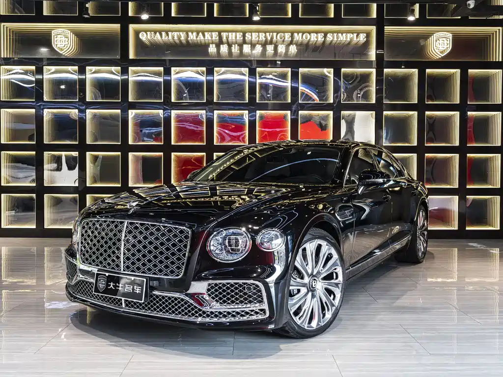 Bentley Flying Spur 2024 — фото 1