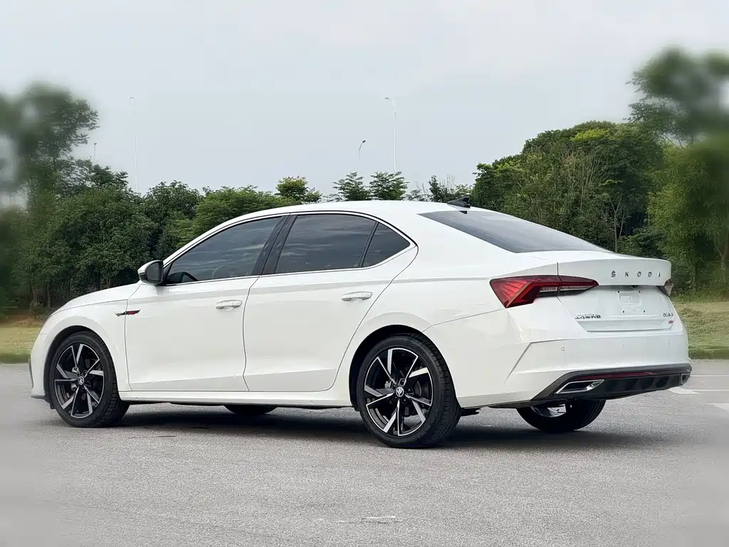 Skoda Octavia 2023