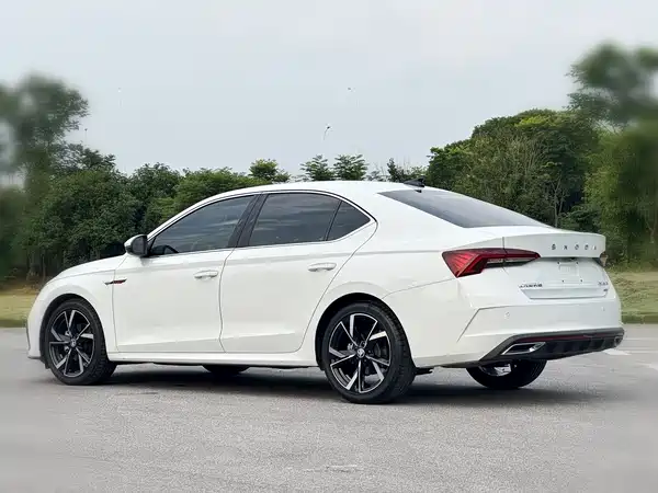 Skoda Octavia 2023