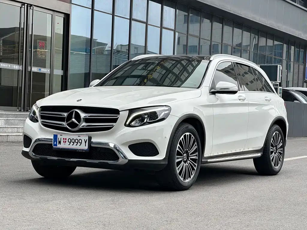 Mercedes-Benz GLC 2017 — фото 1
