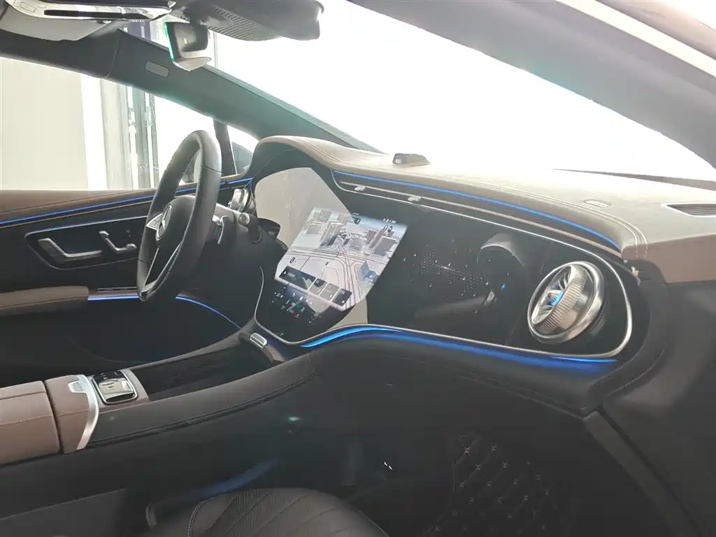 Mercedes-Benz EQS 2025 — фото 10