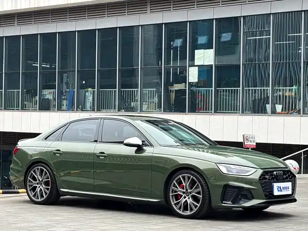 Audi S4 2024