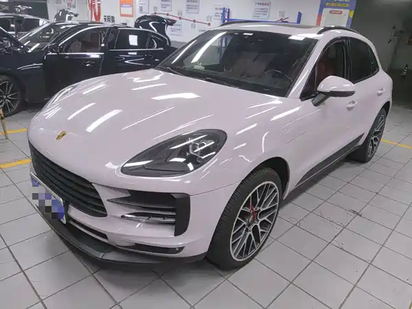 Porsche Macan 2021