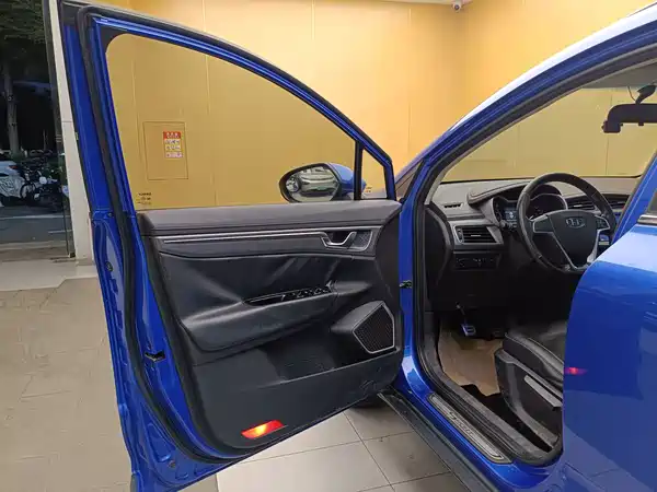 Geely Emgrand GS 2017
