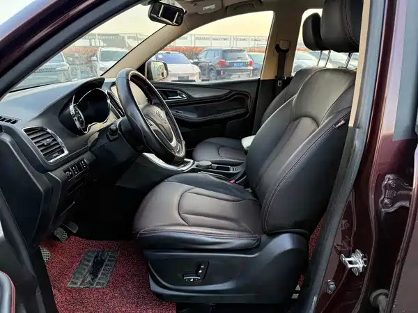 Baojun 560 2015