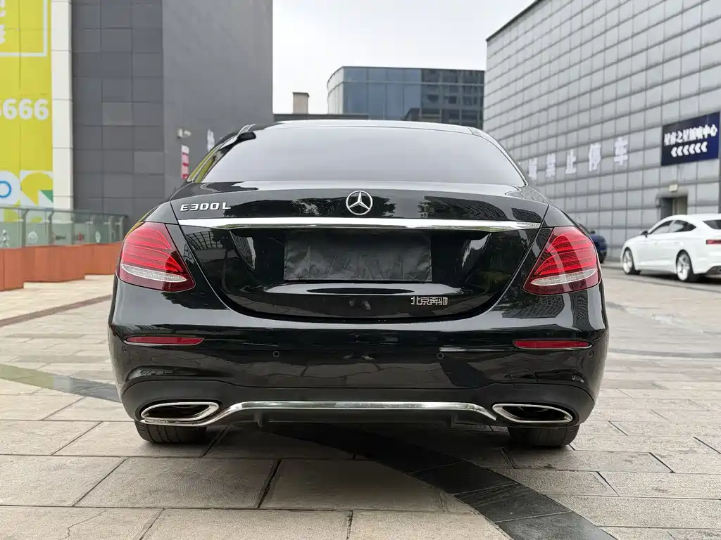 Mercedes-Benz E-Class 2017 — фото 8