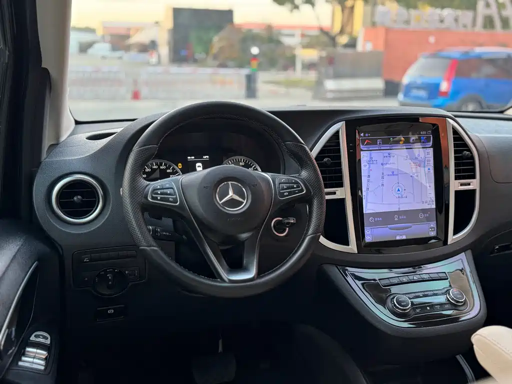 Mercedes-Benz Vito 2018 — фото 25