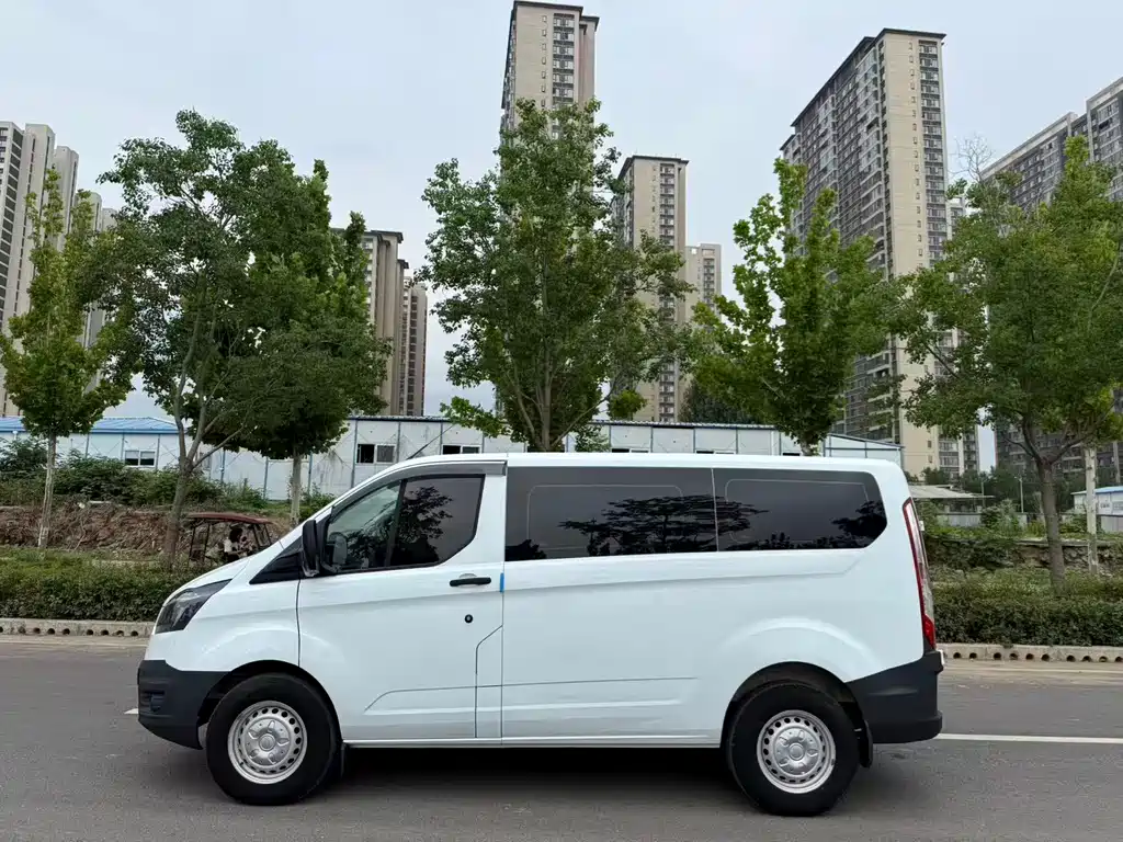 Ford Transit 2021 — фото 11