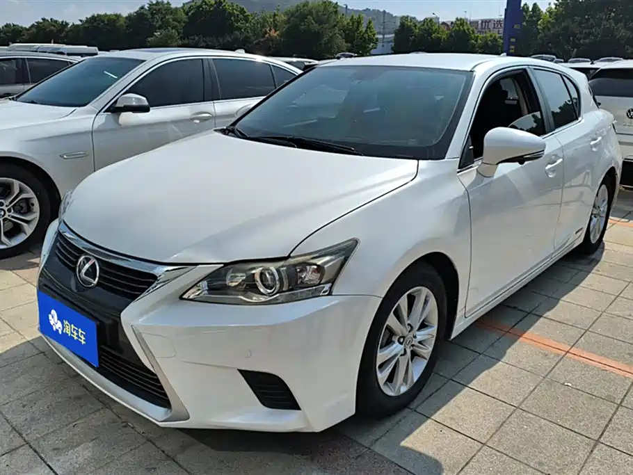 Lexus CT 2014