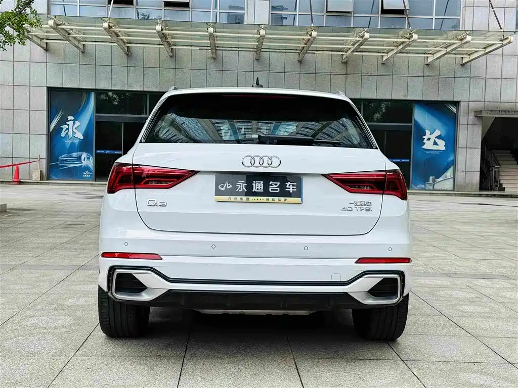 Audi Q3 2024 — фото 12