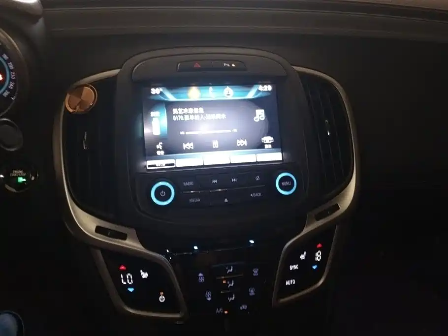 Buick LaCrosse 2015 — фото 13